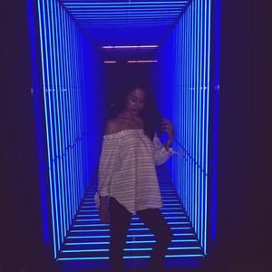 Meet your Posher, Emilia